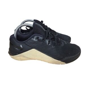 Nike Metcon 5 Cross Training Shoes Womens 9 Black White Sneakers AO2982-010
